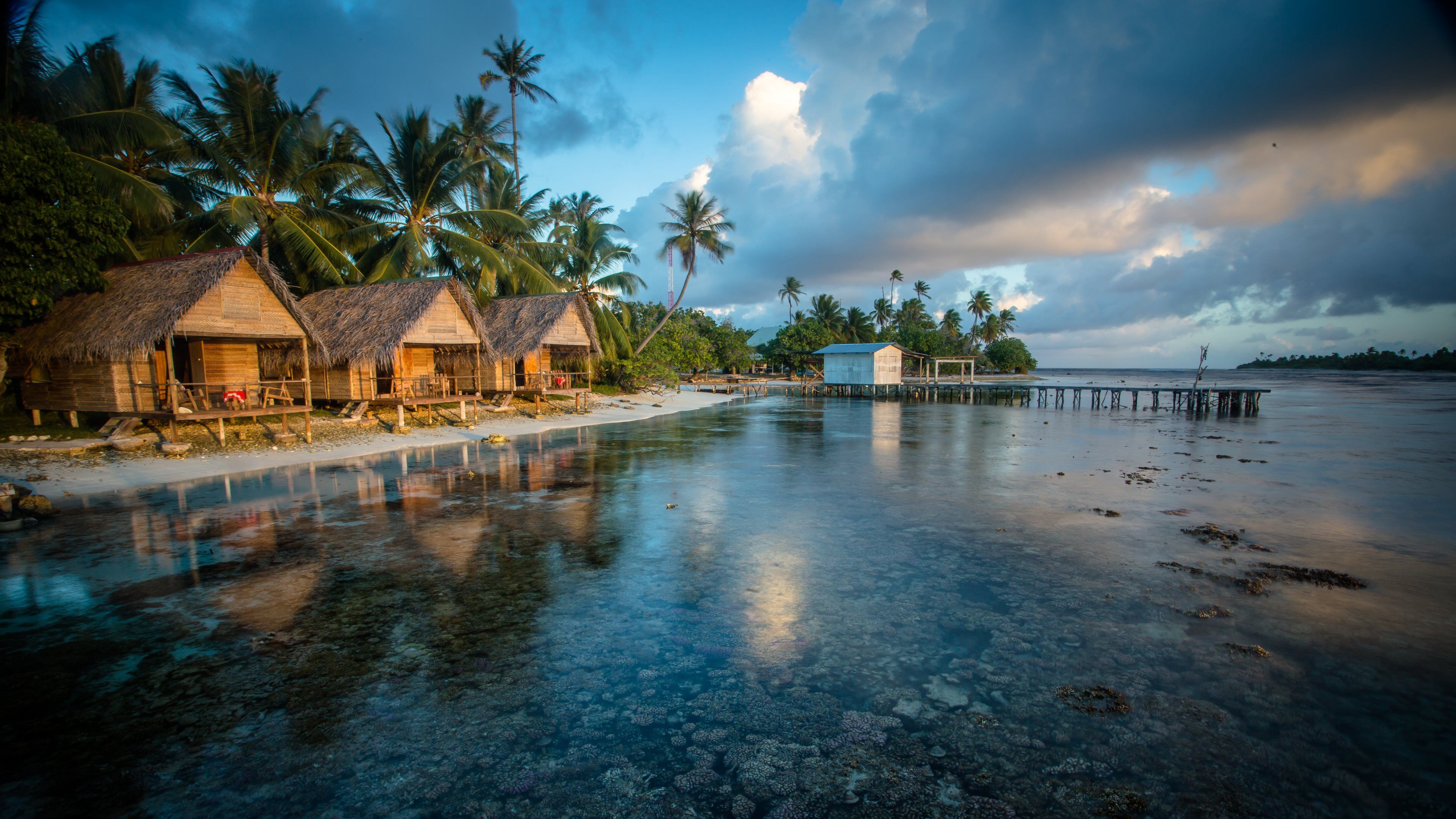 Resort tropicale su palafitte, 3840x2160 4K, Desktop 4K