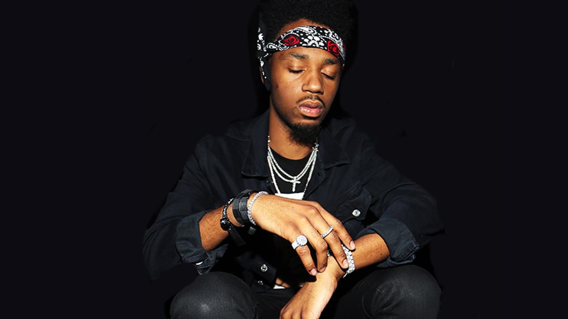 Rapper con bandana e collane, 1920x1080 Full HD, PC Desktop