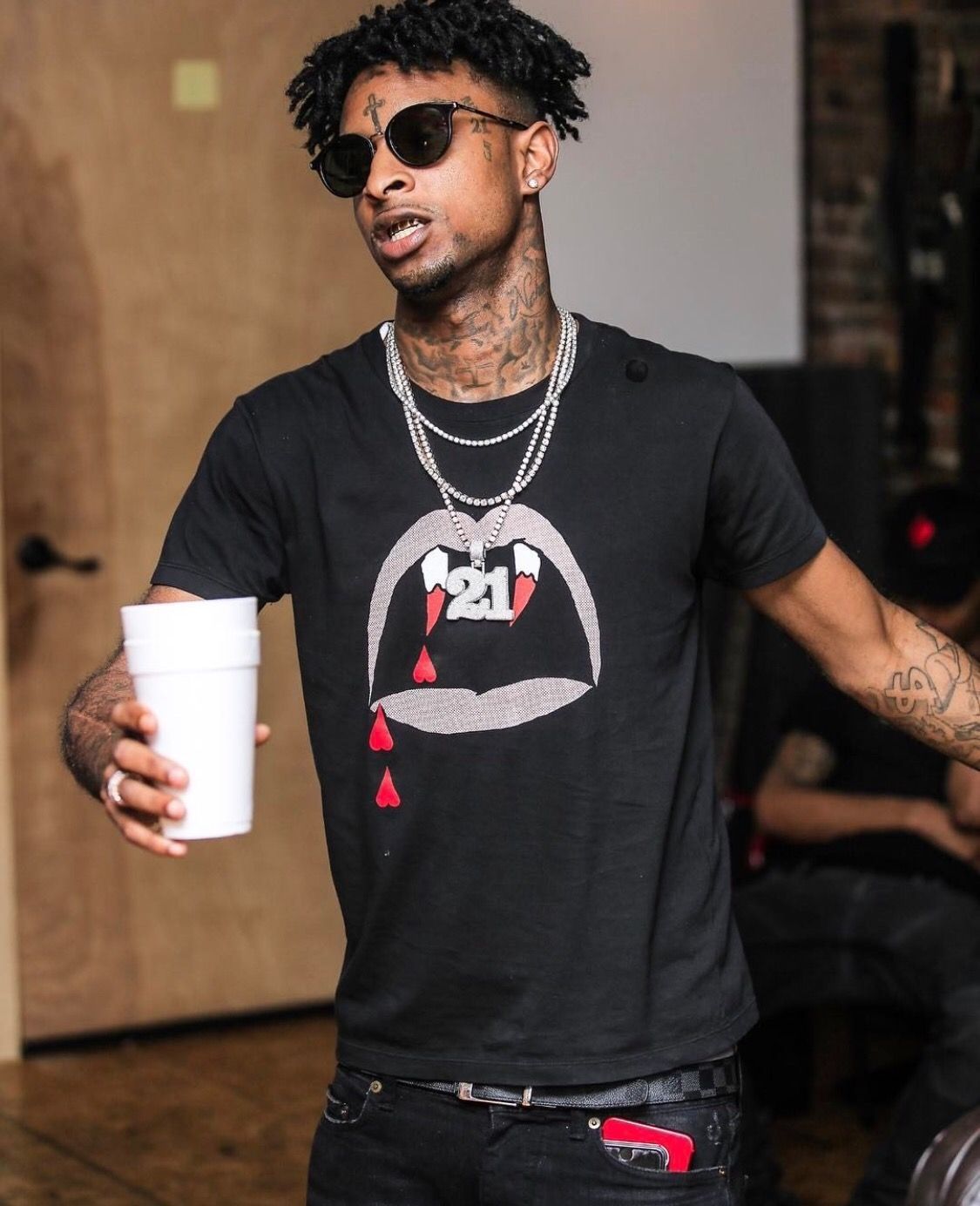 21 Savage con maglietta zanne, hip hop, 1125x1384 Full HD Verticale, Smartphone