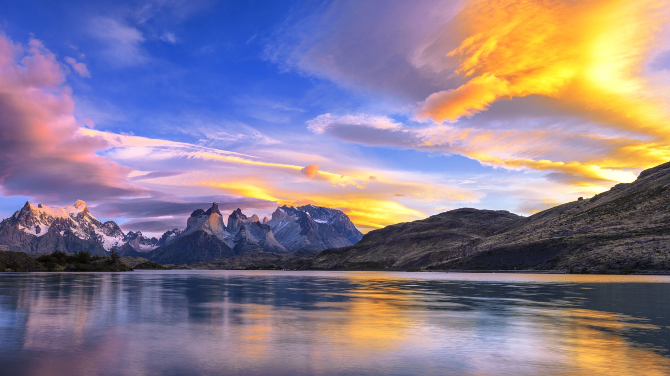 Tramonto montagne lago Patagonia, 2560x1440 1440p, Desktop