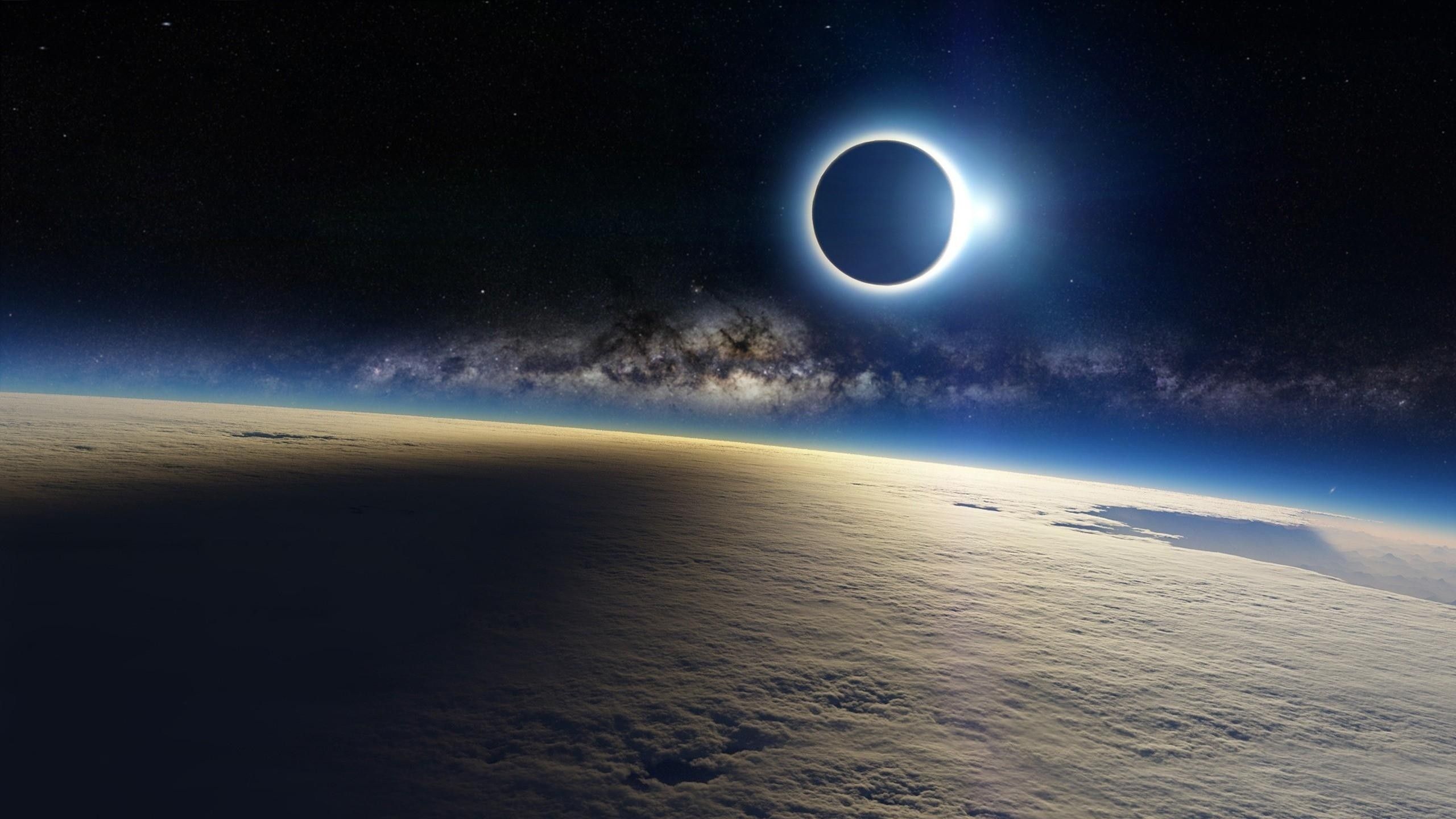 Eclissi solare vista spaziale, 2560x1440 2K QHD, Monitor Gaming
