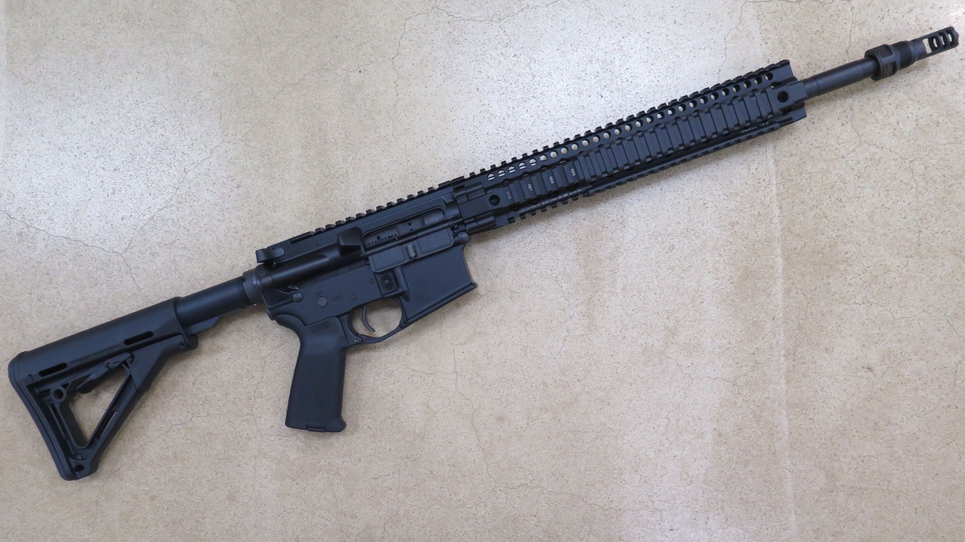 Fucile Daniel Defense DDM4V5 nero, 1920x1080 Full HD 1080p, PC