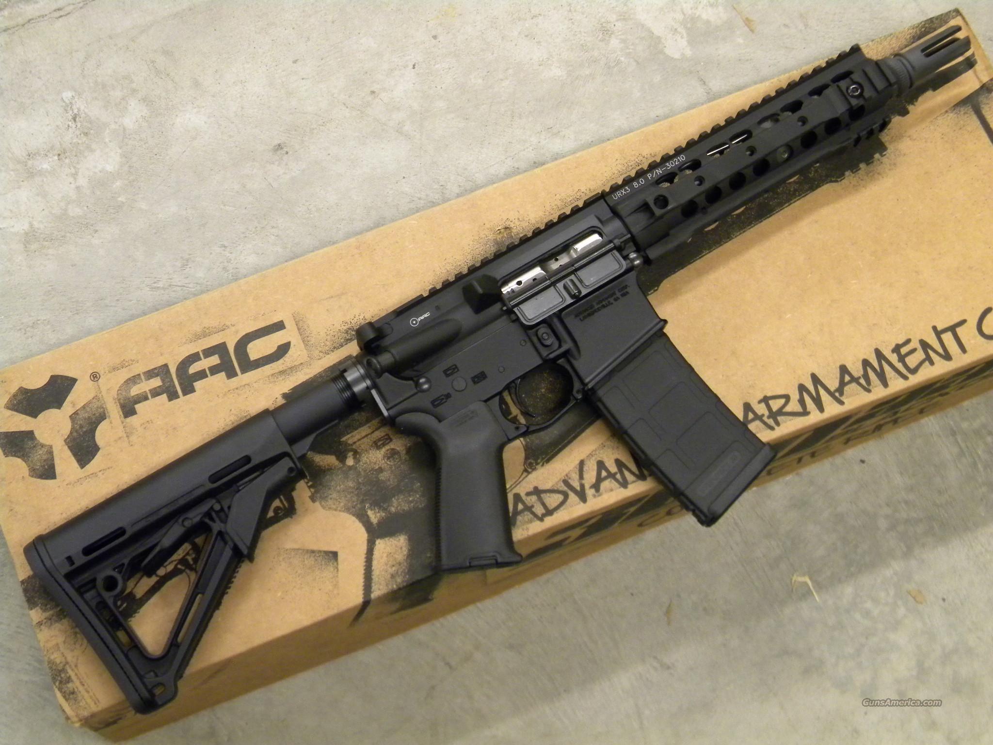 Fucile AR-15 nero su scatola, 2048x1536 2K, PC Desktop