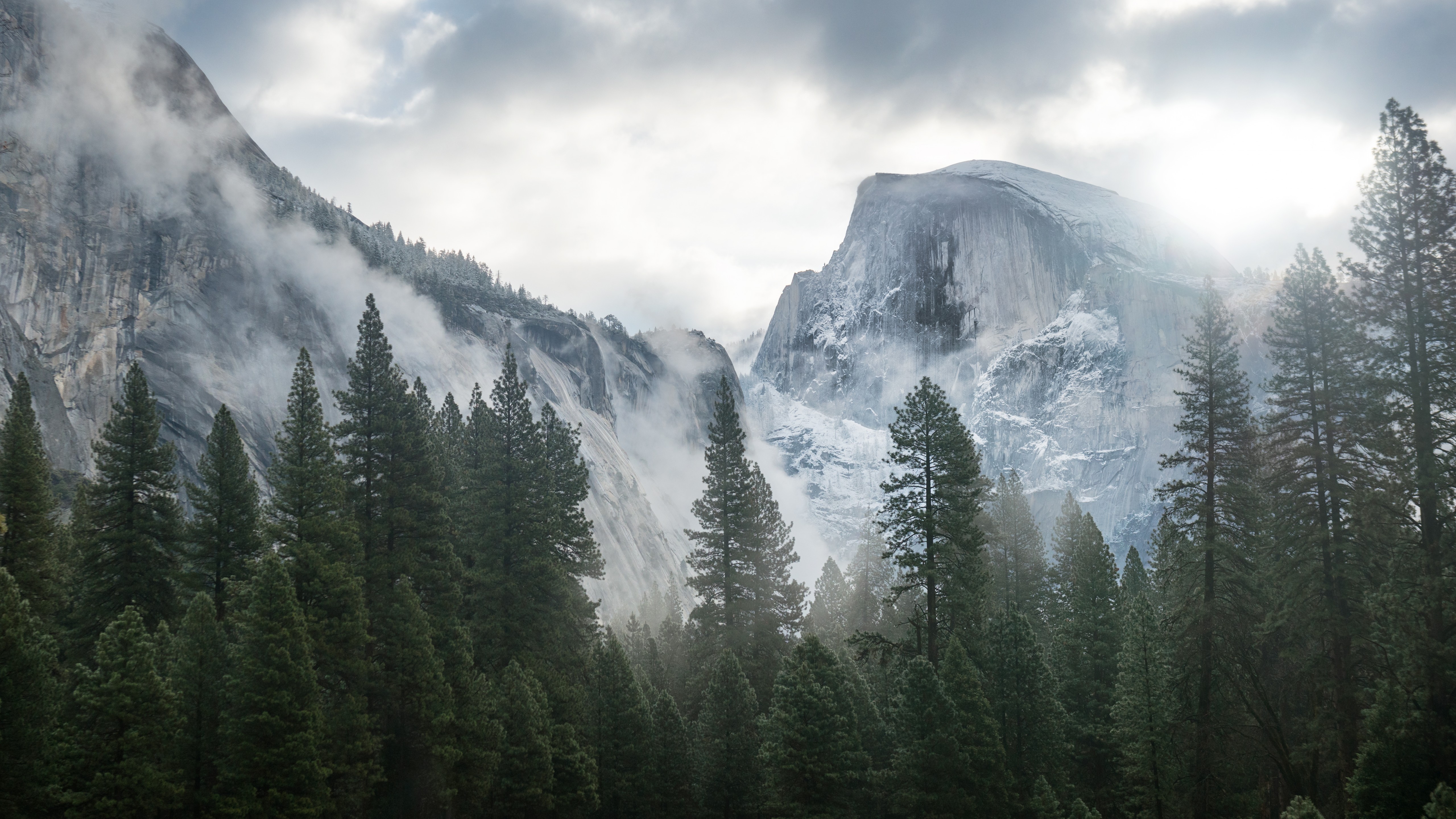Half Dome Yosemite nebbia, 5120x2880 4K, Smart TV 4K