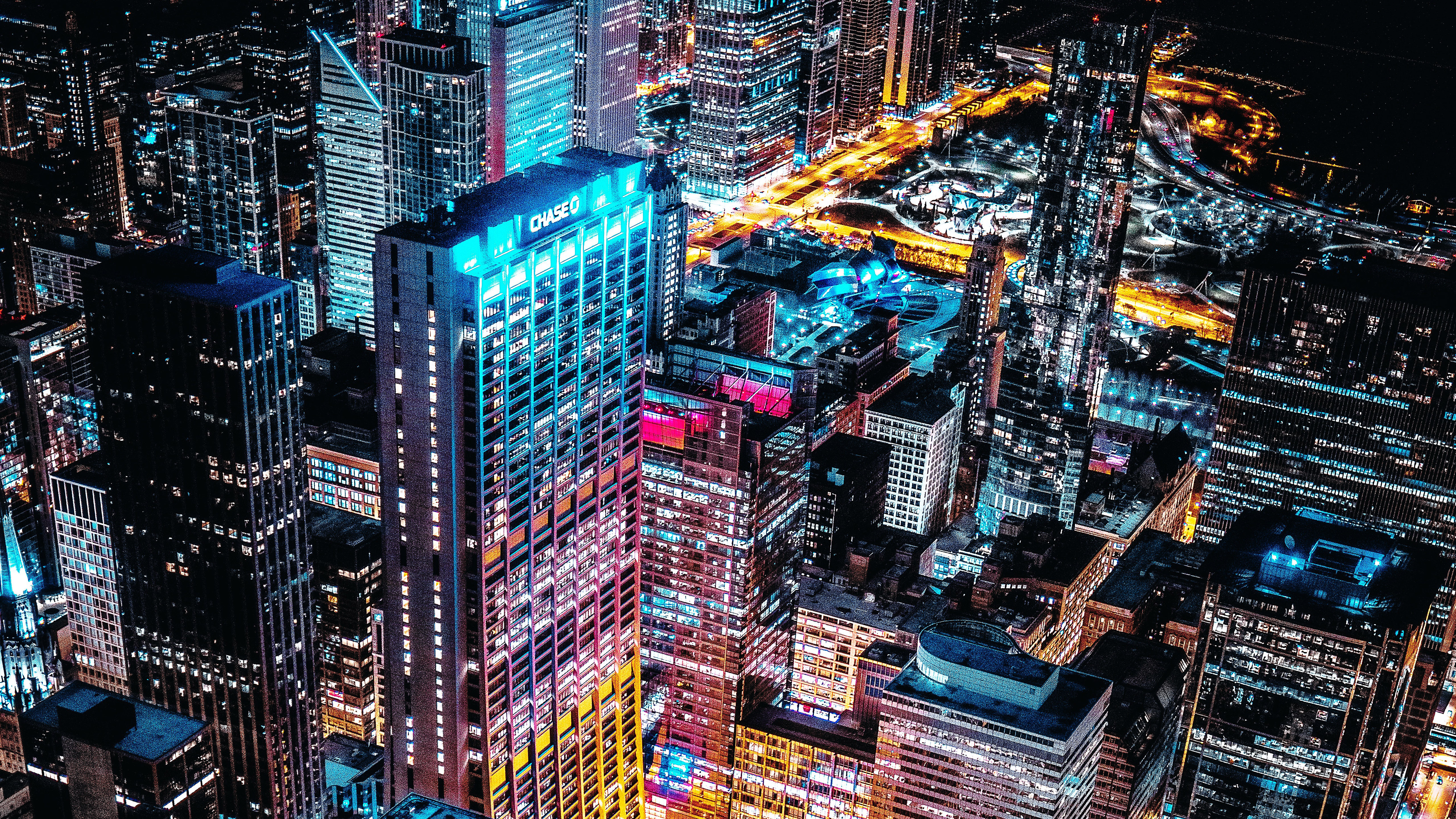 Vista aerea città notturna, 5120x2880 Ultra HD, 4K TV