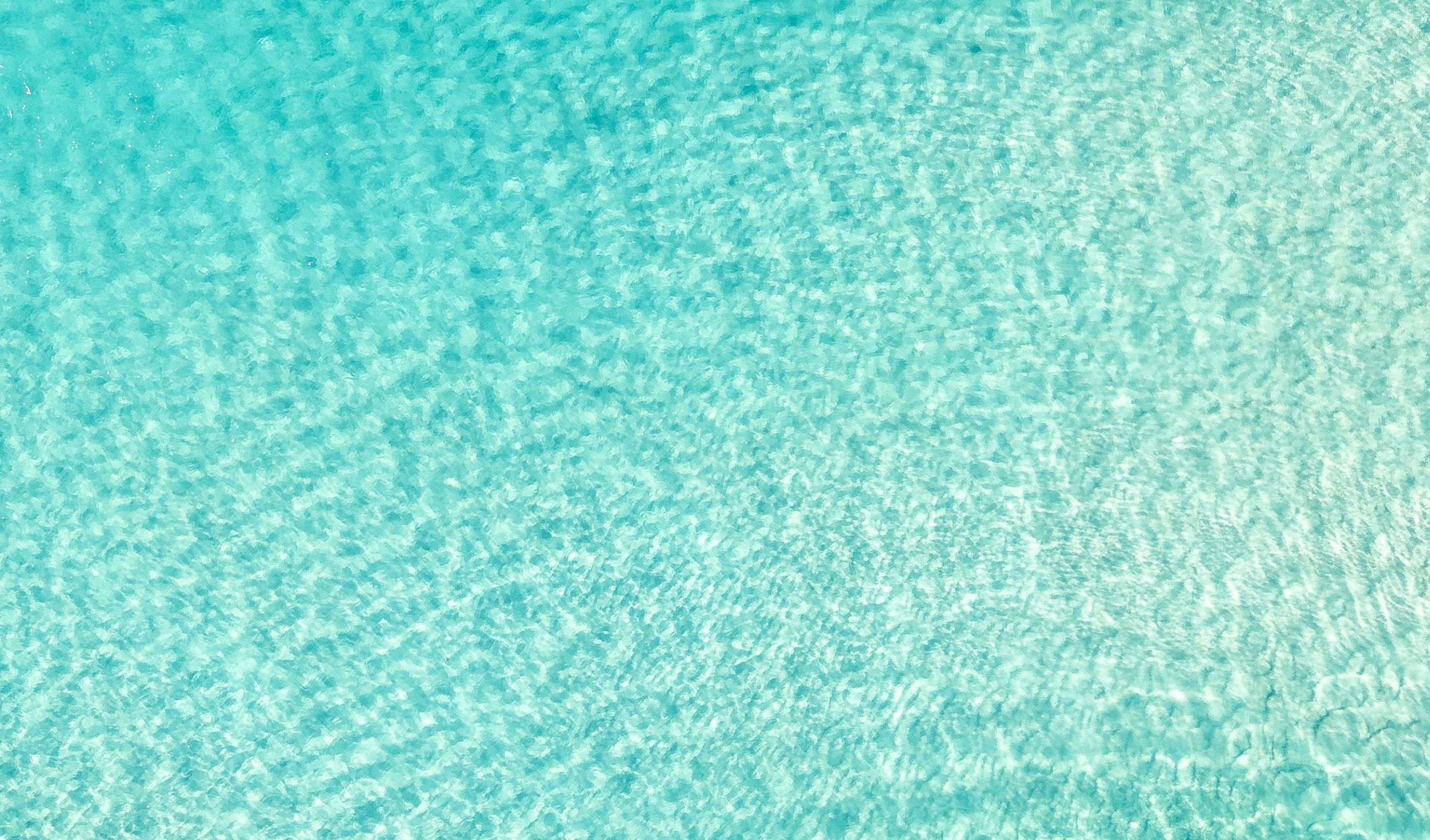 Acqua turchese increspata, 2732x1606 2K, Desktop