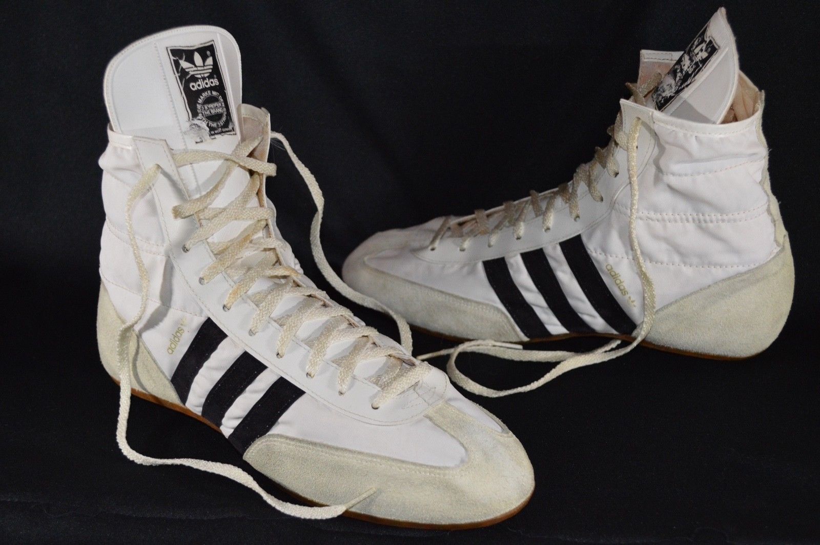 Scarpe Adidas Predator su zaino, 1920x1080 Full HD, Desktop