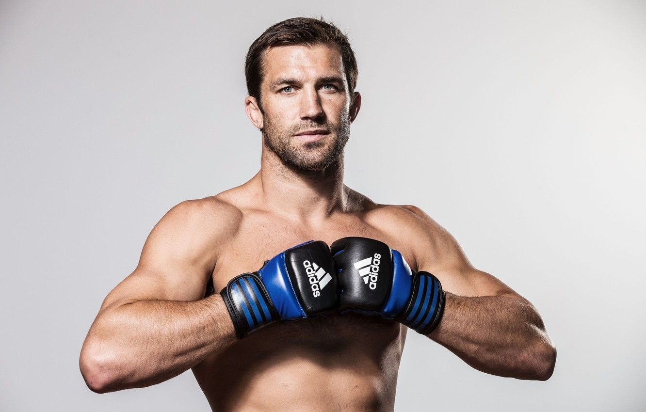 Uomo con guantoni Adidas boxe, tre strisce, 1332x850 720p, Laptop