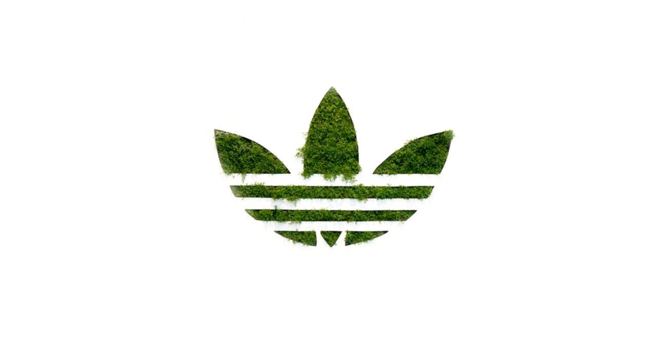 Logo Adidas su sfondo nero, 1600x1200 900p, Notebook Gaming