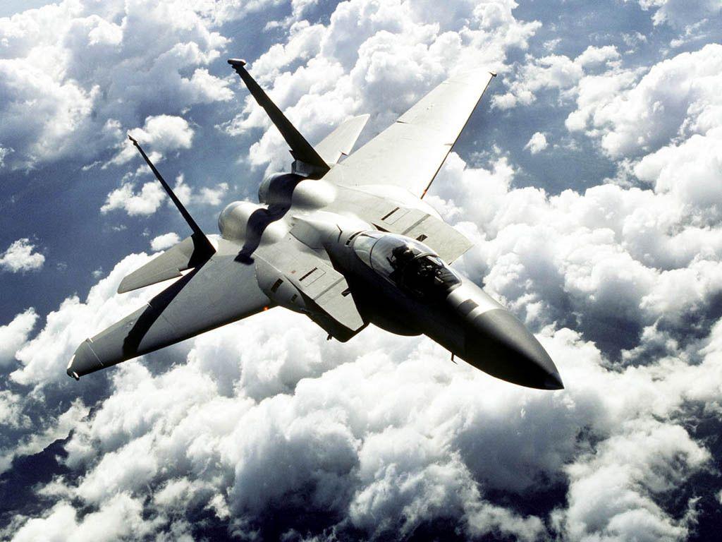 Caccia militare tra nuvole, 1024x768 HD, Desktop