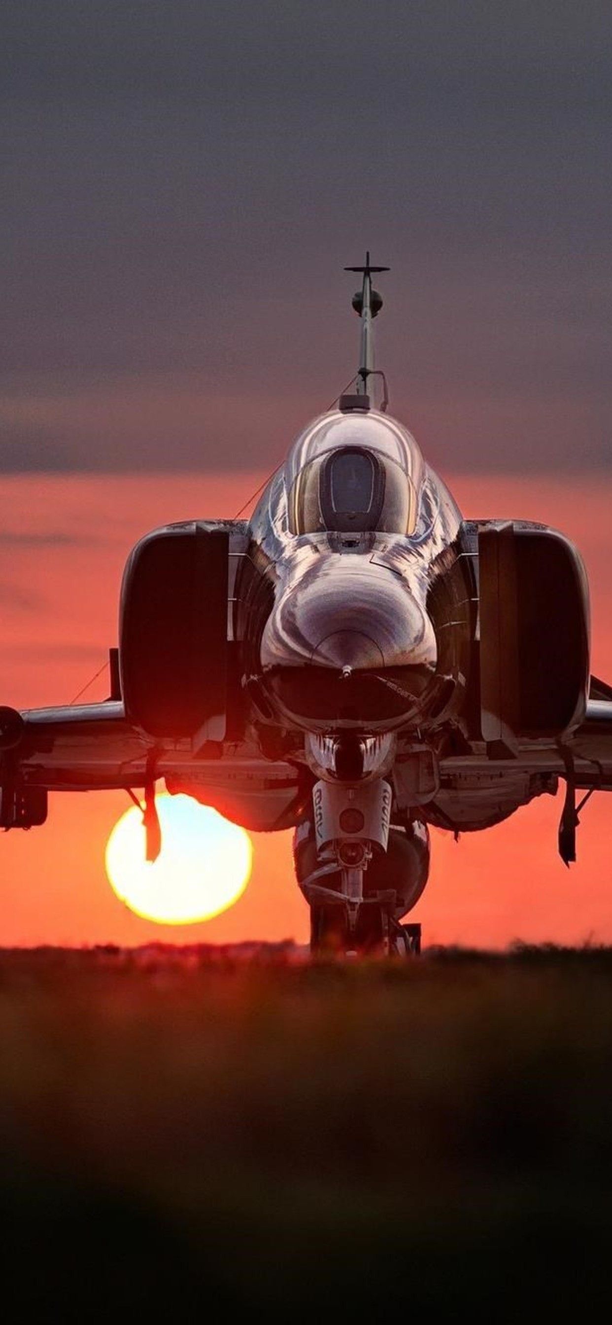 Aereo da caccia al tramonto, 1242x2688 Full HD Verticale, iPhone