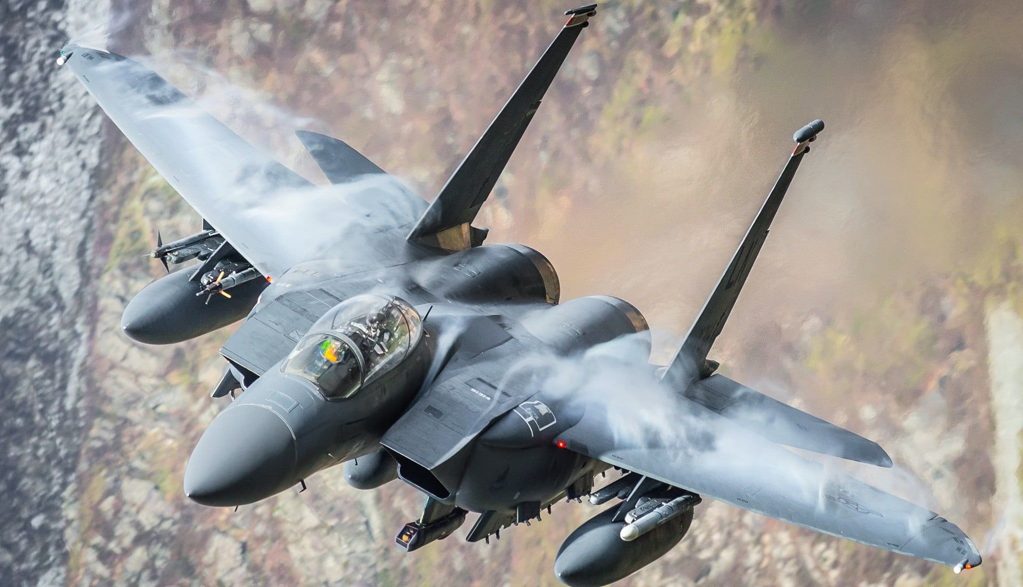 Caccia F-15 grigio in volo, 2048x1176 Hi-Res, Desktop