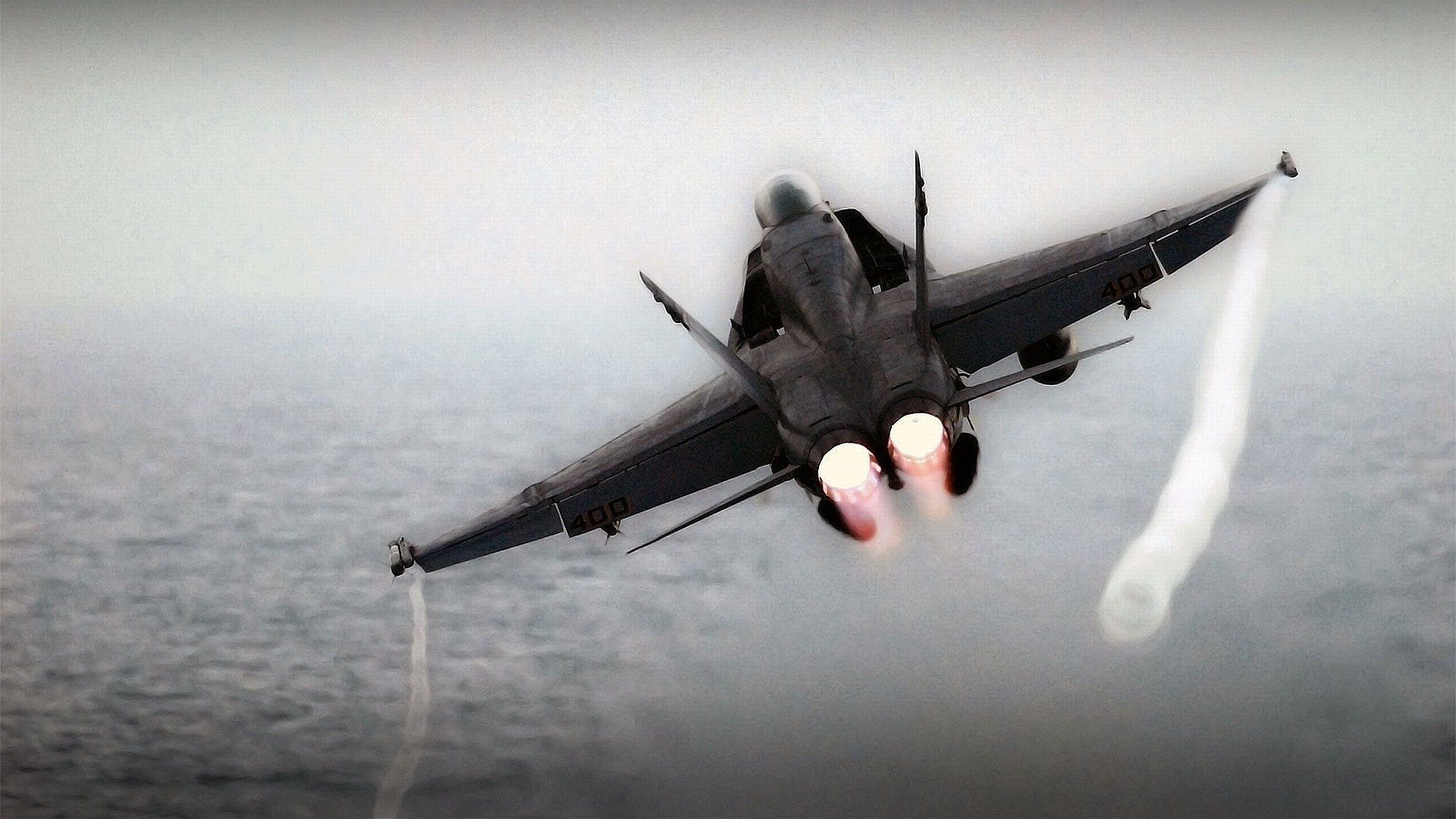 Caccia militare grigio in volo, 1920x1080 Full HD, PC