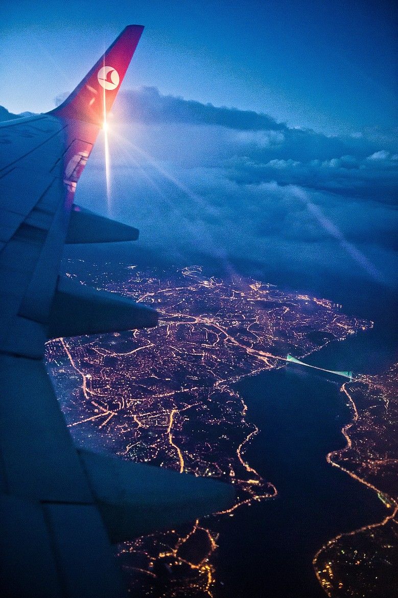 Ala aereo vista notturna città, 779x1170 Full HD Verticale, Google Pixel
