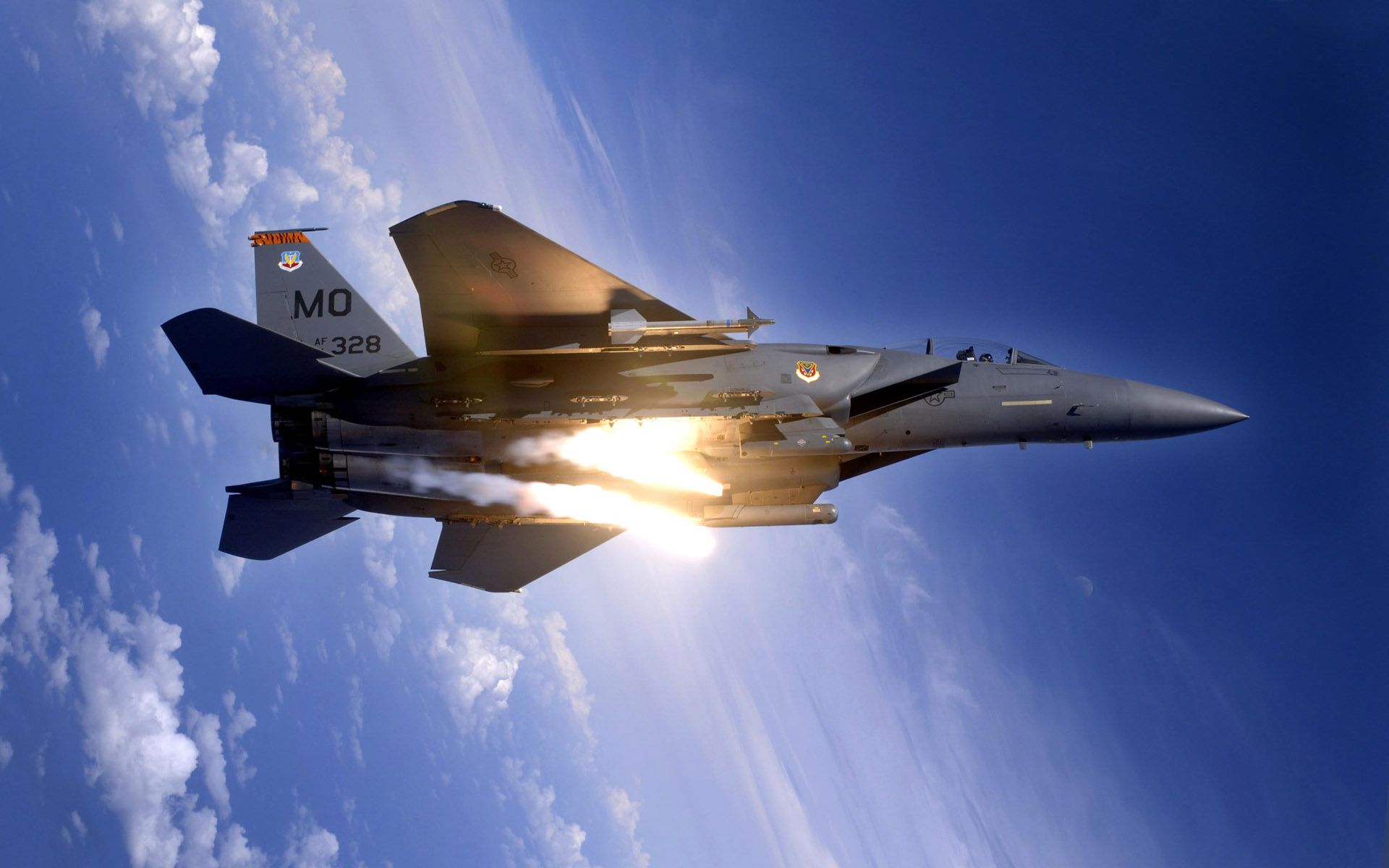 Caccia militare F-15 in volo, 1920x1200 WUXGA, Desktop