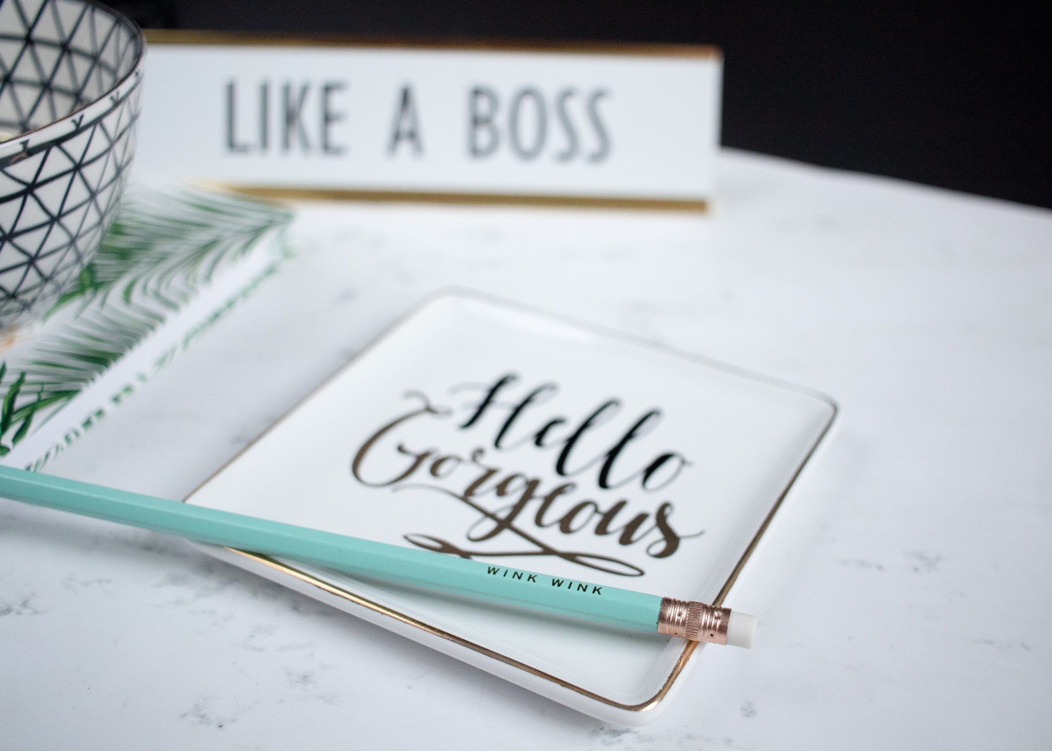 Blocco note Hello Gorgeous e matita, 2048x1463 alta risoluzione, PC Desktop