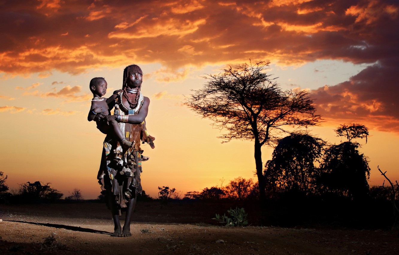 Madre africana con bambino tramonto, 1332x850 720p, Laptop