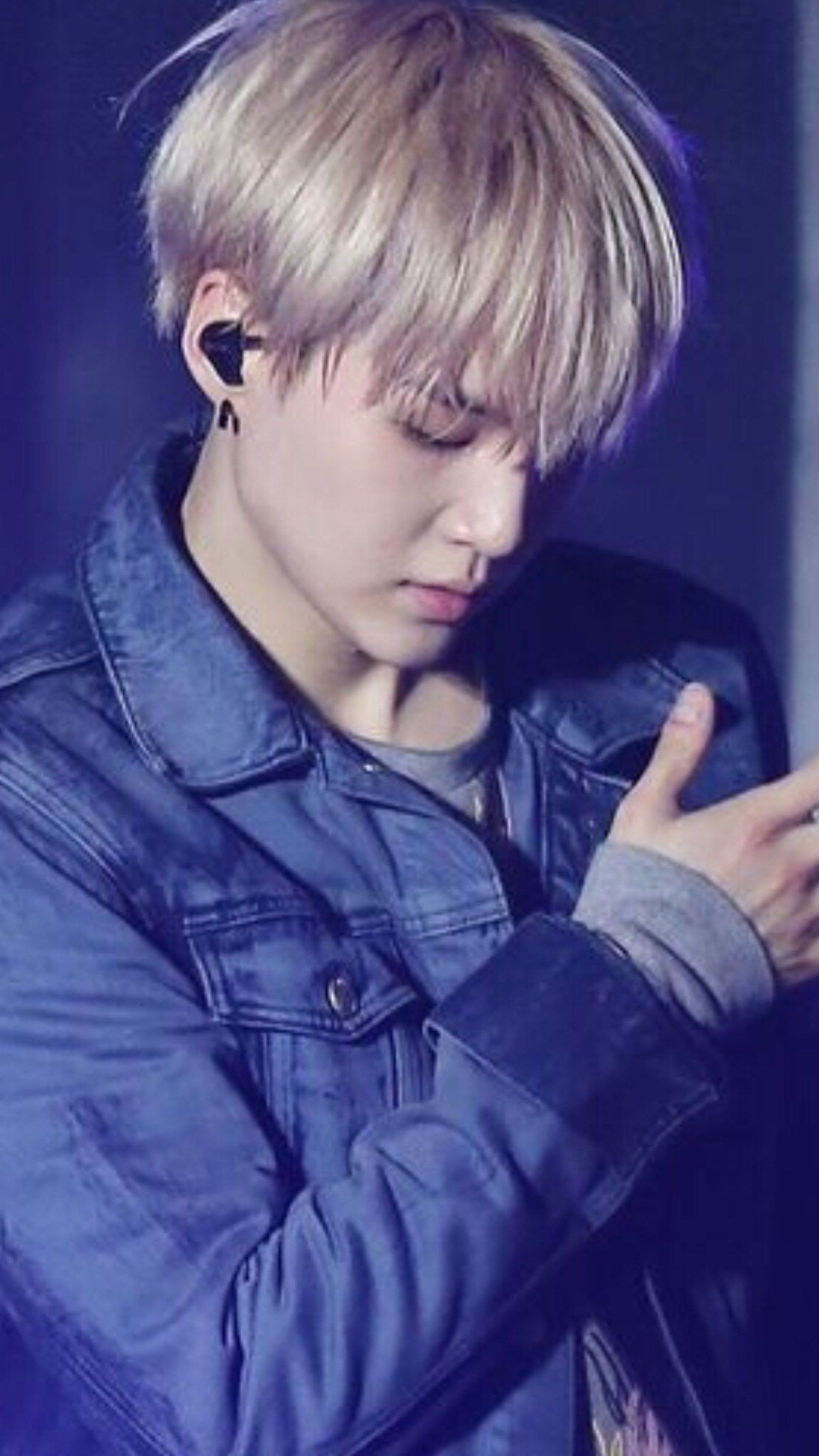 Agust D giacca denim blu, 1920x3413 Full HD Verticale, iPhone