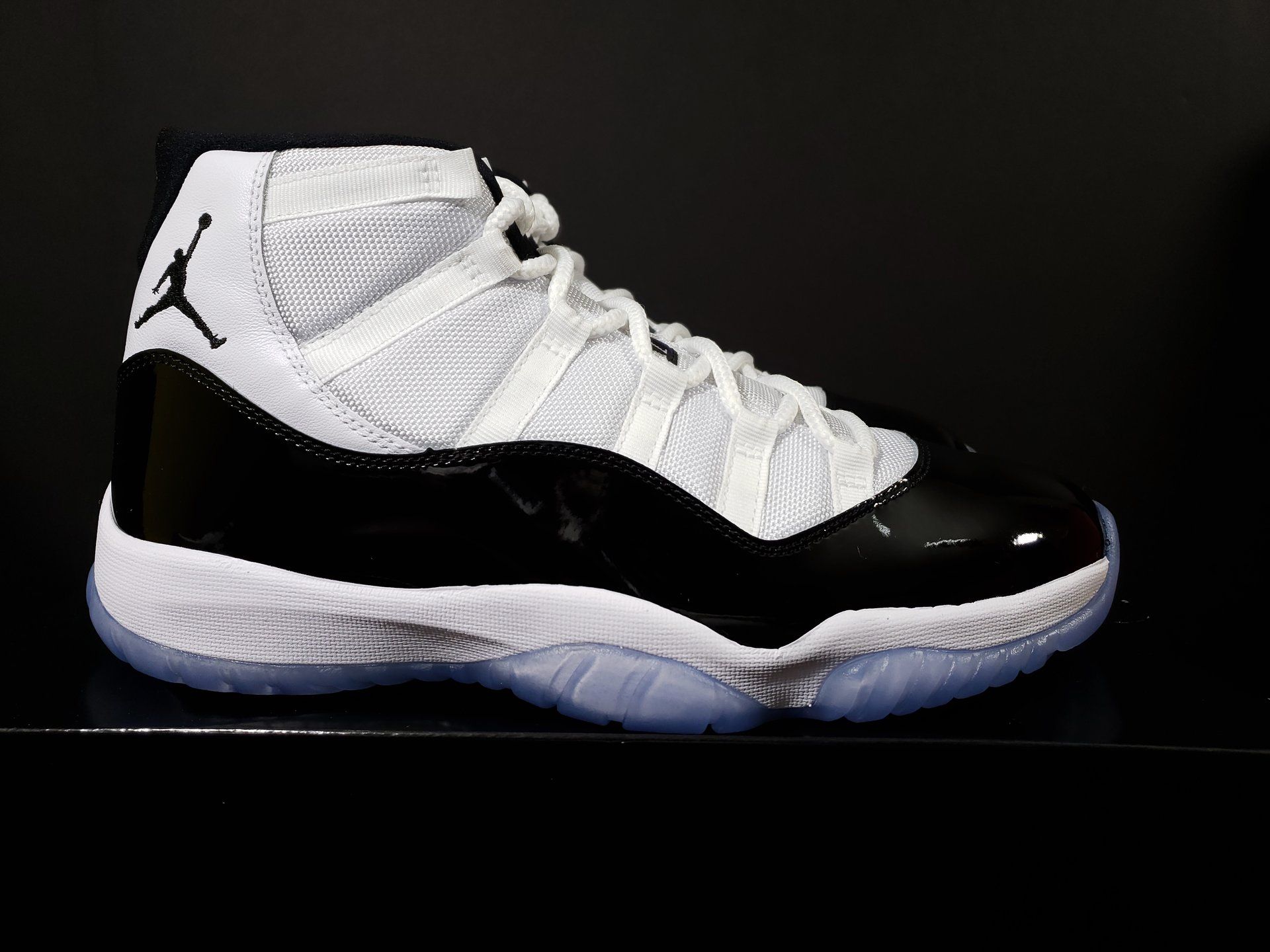 Air Jordan 11 Concord bianco nero, 1920x1440 Full HD+ WUXGA, Desktop