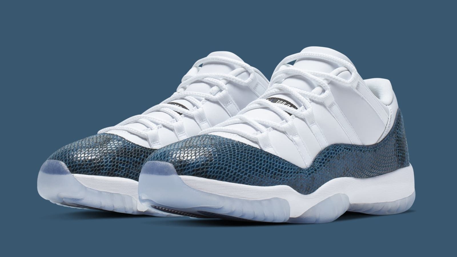 Air Jordan 11 Low blu bianco, 1600x900 900p, Desktop
