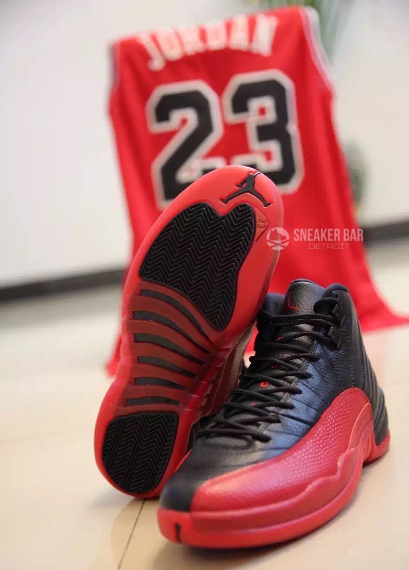 Air Jordan 12 nere rosse, 839x1171 Full HD Verticale, Smartphone