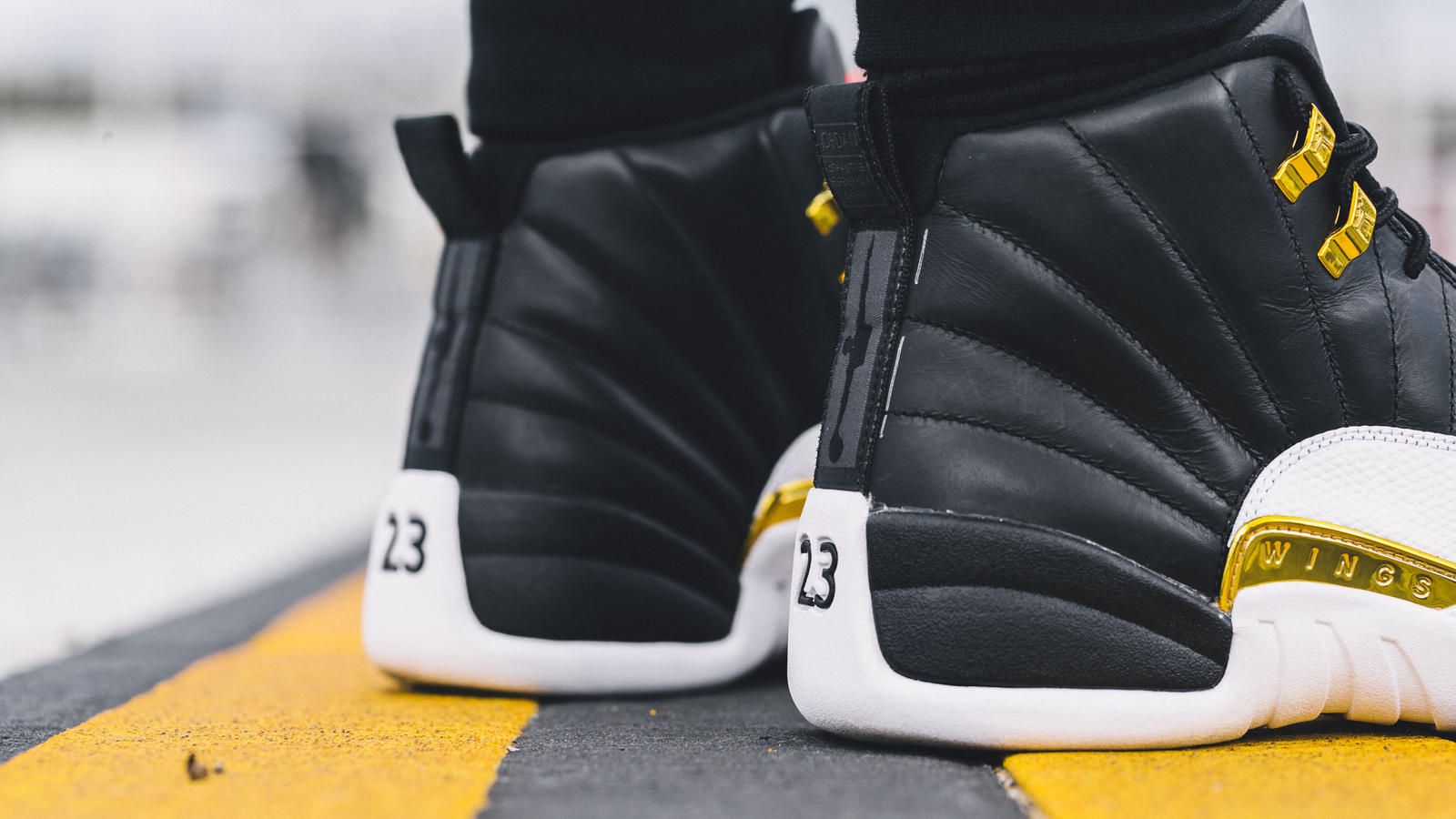 Air Jordan 12 nero giallo, 1600x900 900p, Desktop