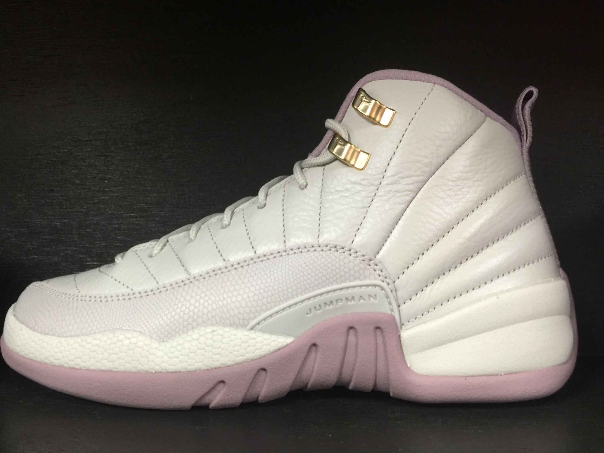 Air Jordan 12 Retro rosa, 2048x1536 alta risoluzione, Desktop