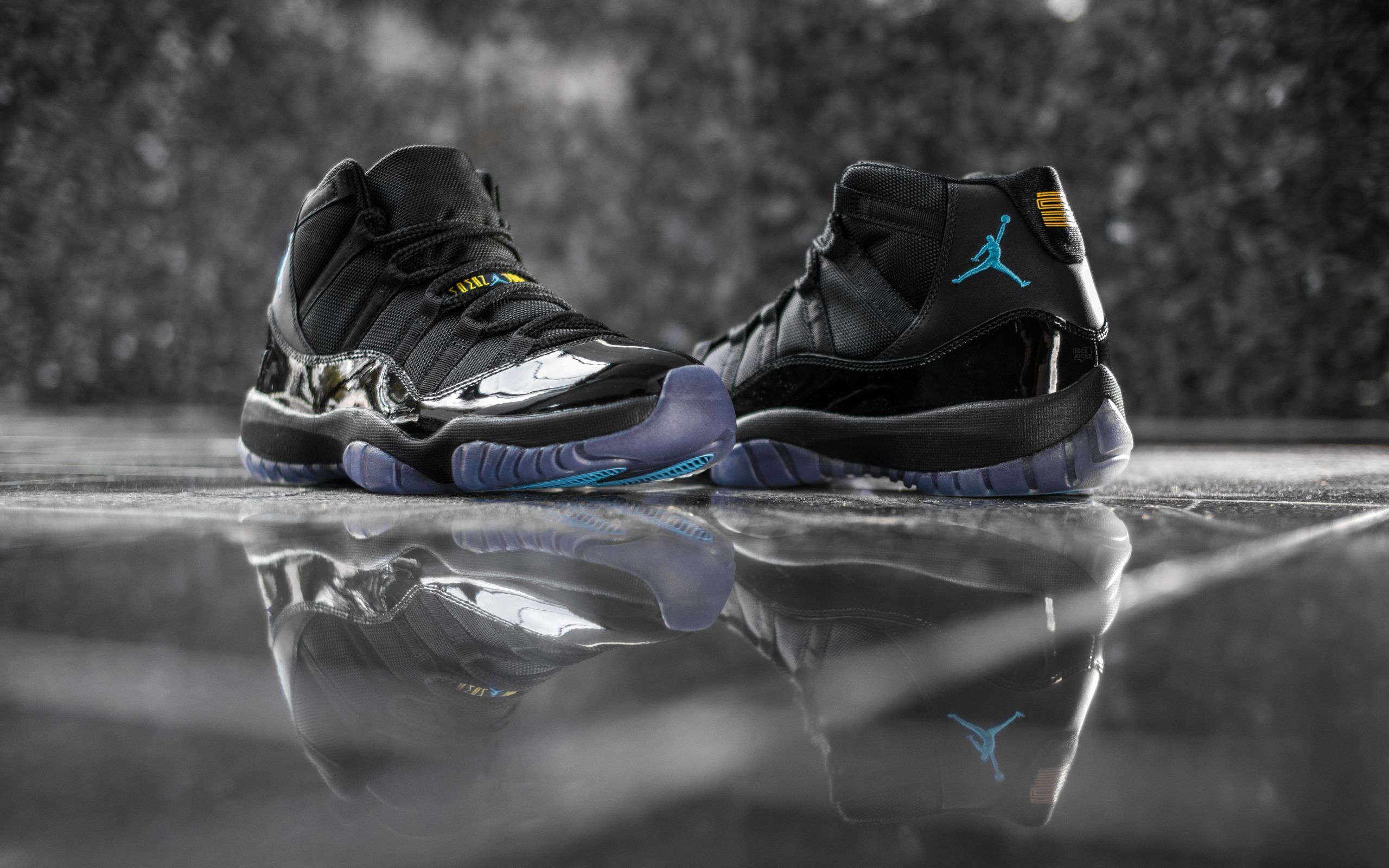 Air Jordan nere sneakers, 2560x1600 WQXGA, Desktop