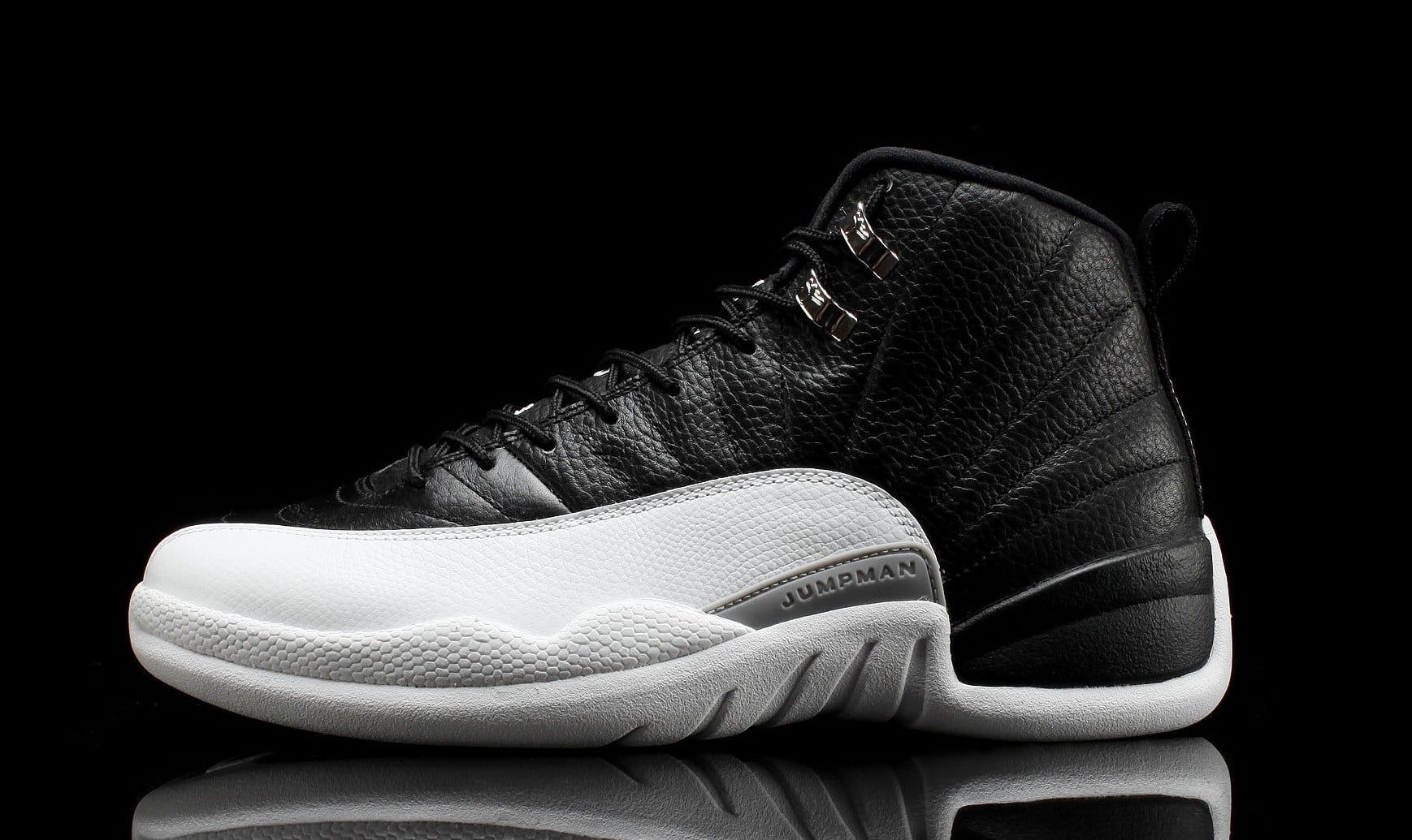 Air Jordan 12 nera e bianca, 1738x1035 HD Ready, iMac