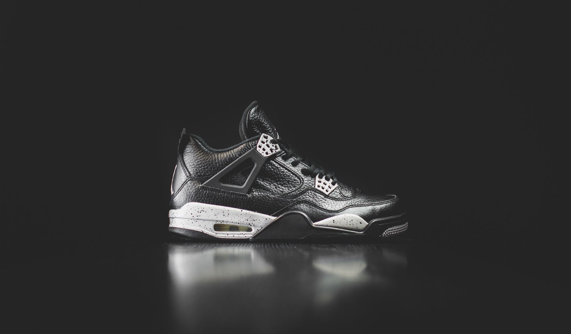 Air Jordan 4 nera, 1920x1123 1080p, Laptop