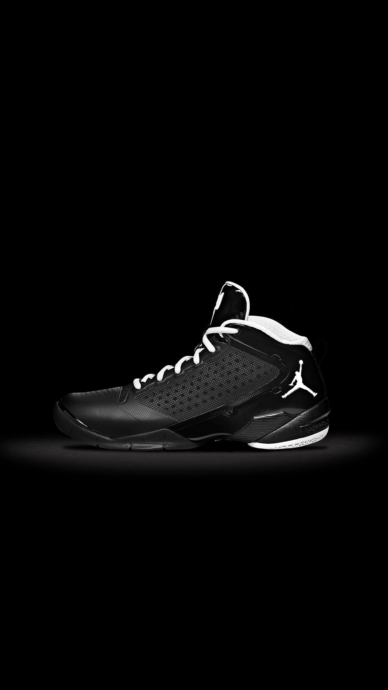 Scarpa Air Jordan nera, 1242x2208 Full HD Verticale, Smartphone