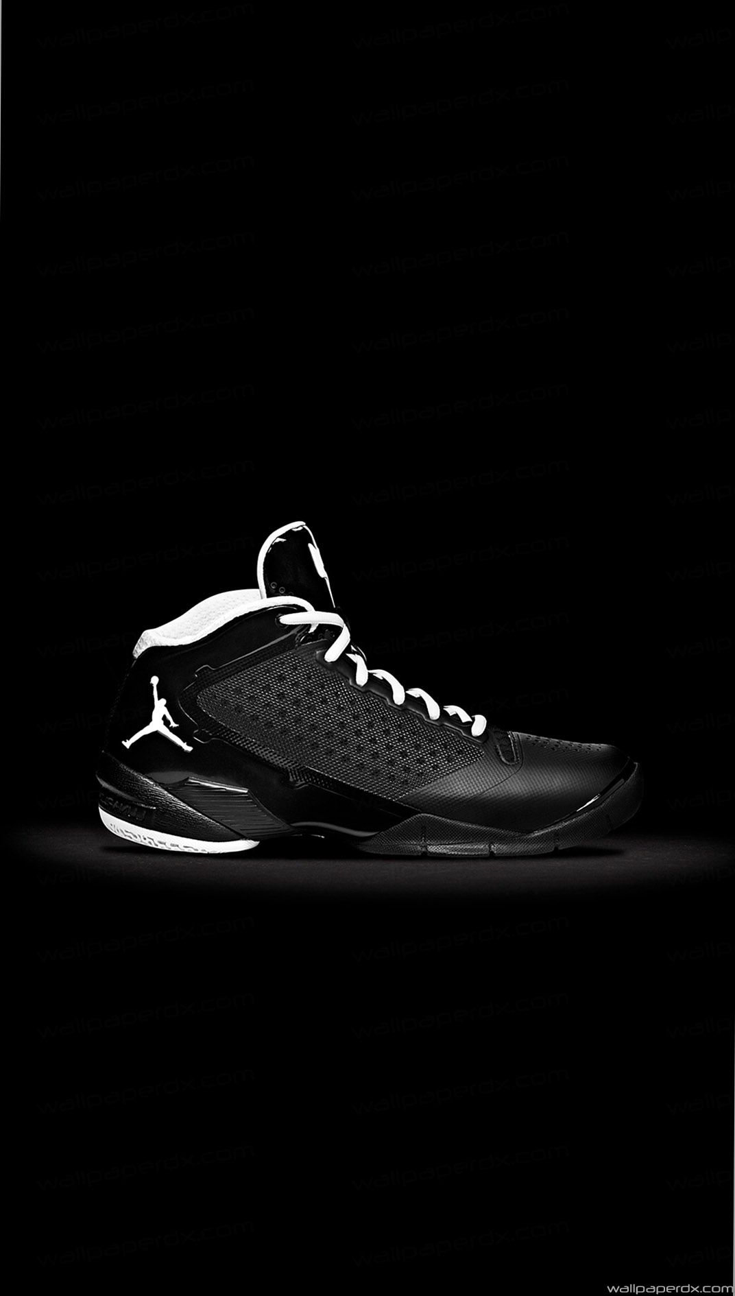 Scarpa Air Jordan nera, 1072x1890 Full HD Verticale, iPhone