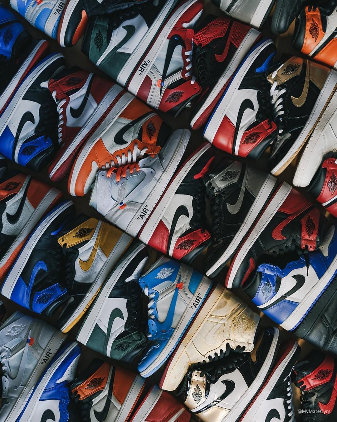 Sneakers Air Jordan colorate, 1080x1350 Verticale, Telefono