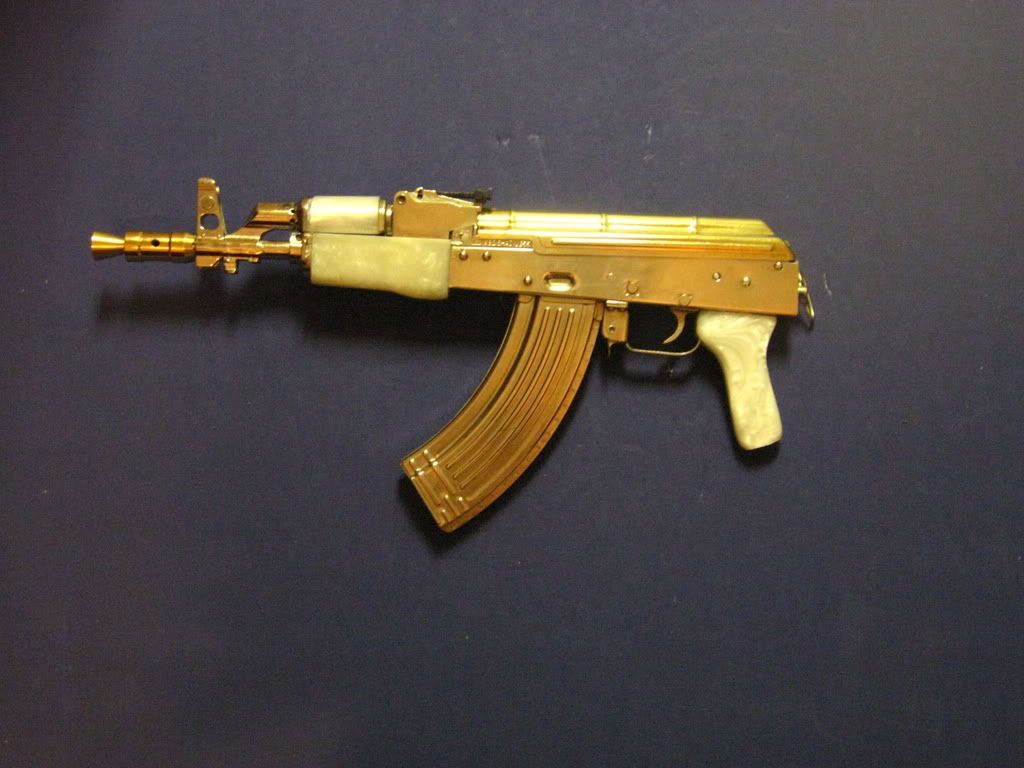 Fucile AK-47 dorato, 1024x768 HD, Desktop