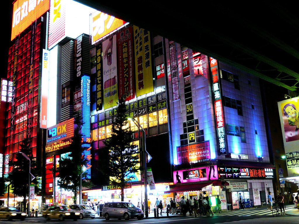 Akihabara notturna insegne colorate, 1024x768 HD, iMac