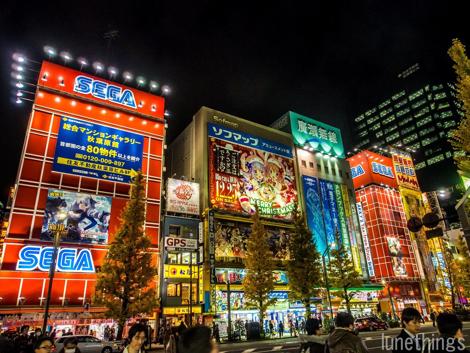 Akihabara notturna insegne neon, 1600x1200 HD Ready, Desktop