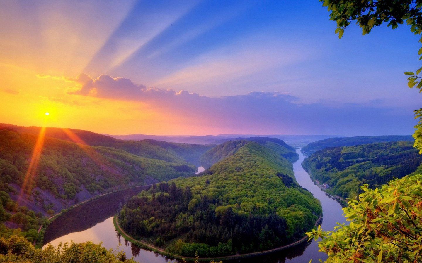 Alba su fiume e colline, 1440x900 HD, Desktop