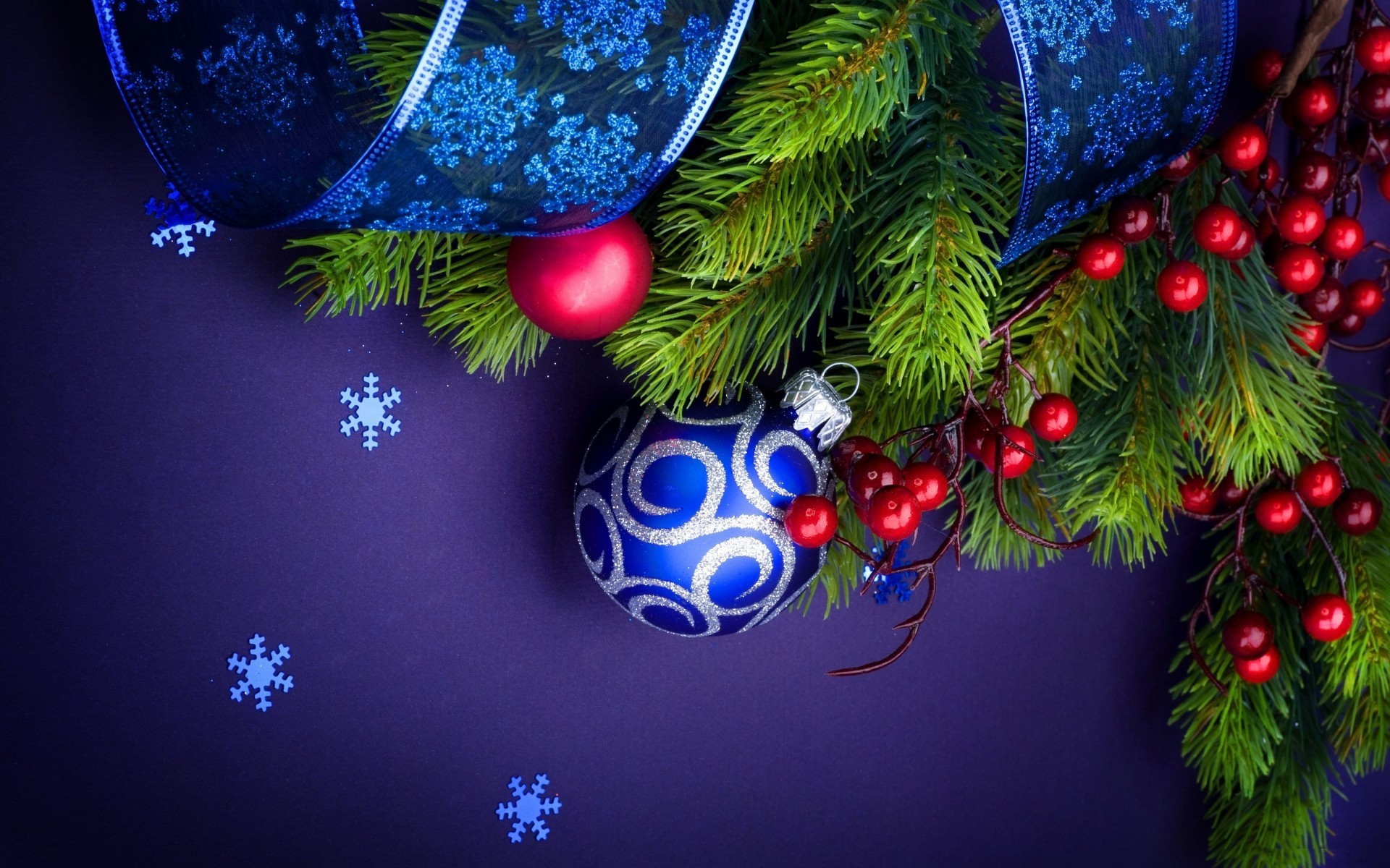 Palline natalizie con bacche rosse, 1920x1200 WUXGA, Desktop
