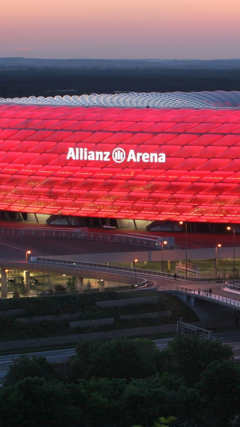 Allianz Arena stadio rosso, 800x1420 Verticale, Telefono