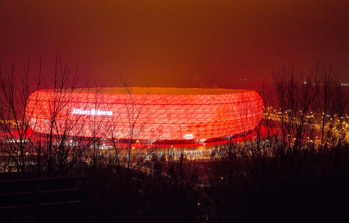 Allianz Arena illuminata di notte, 1332x850 HD, Desktop