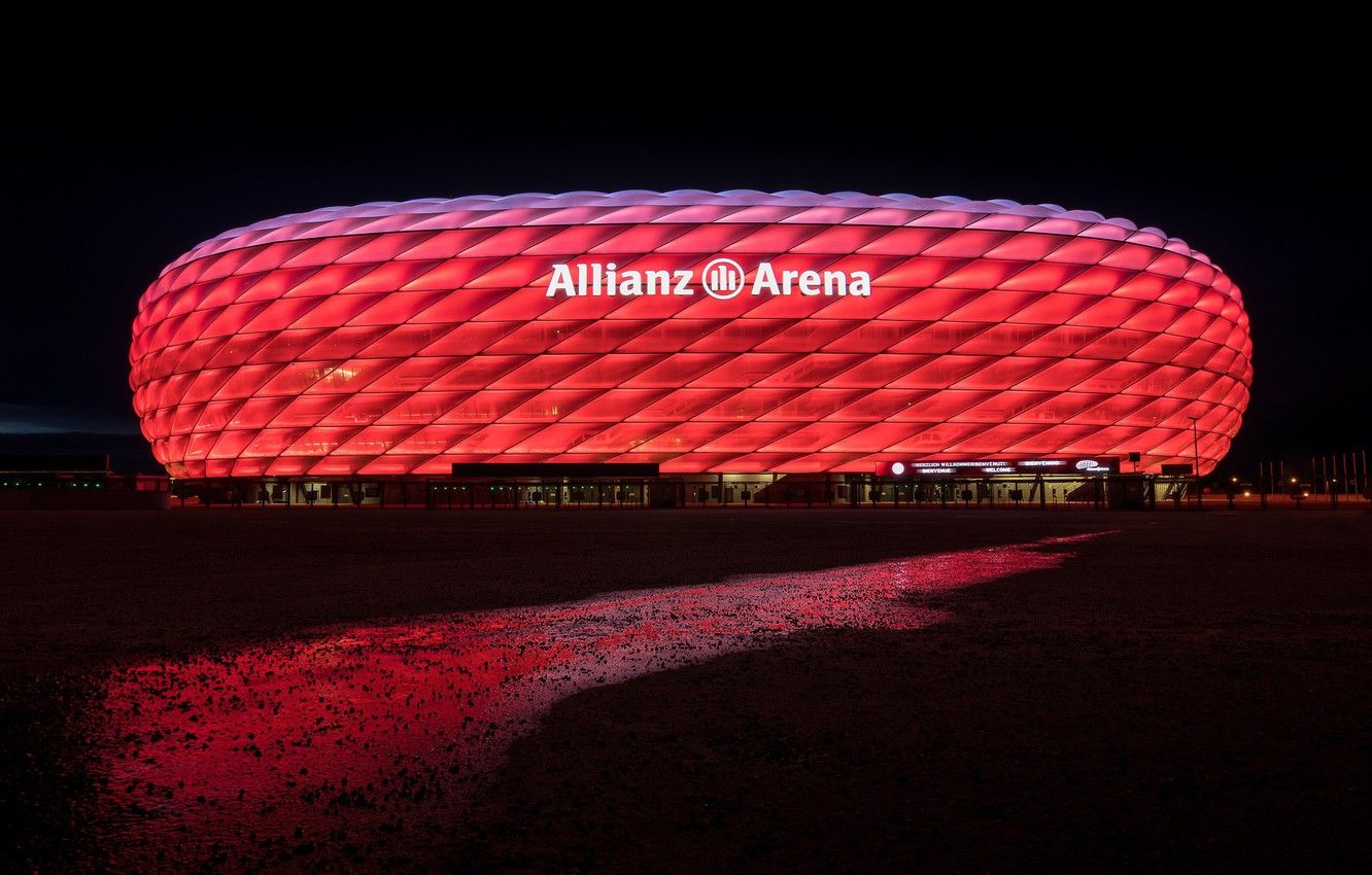 Allianz Arena illuminata rossa, 1332x850 HD, Notebook Gaming