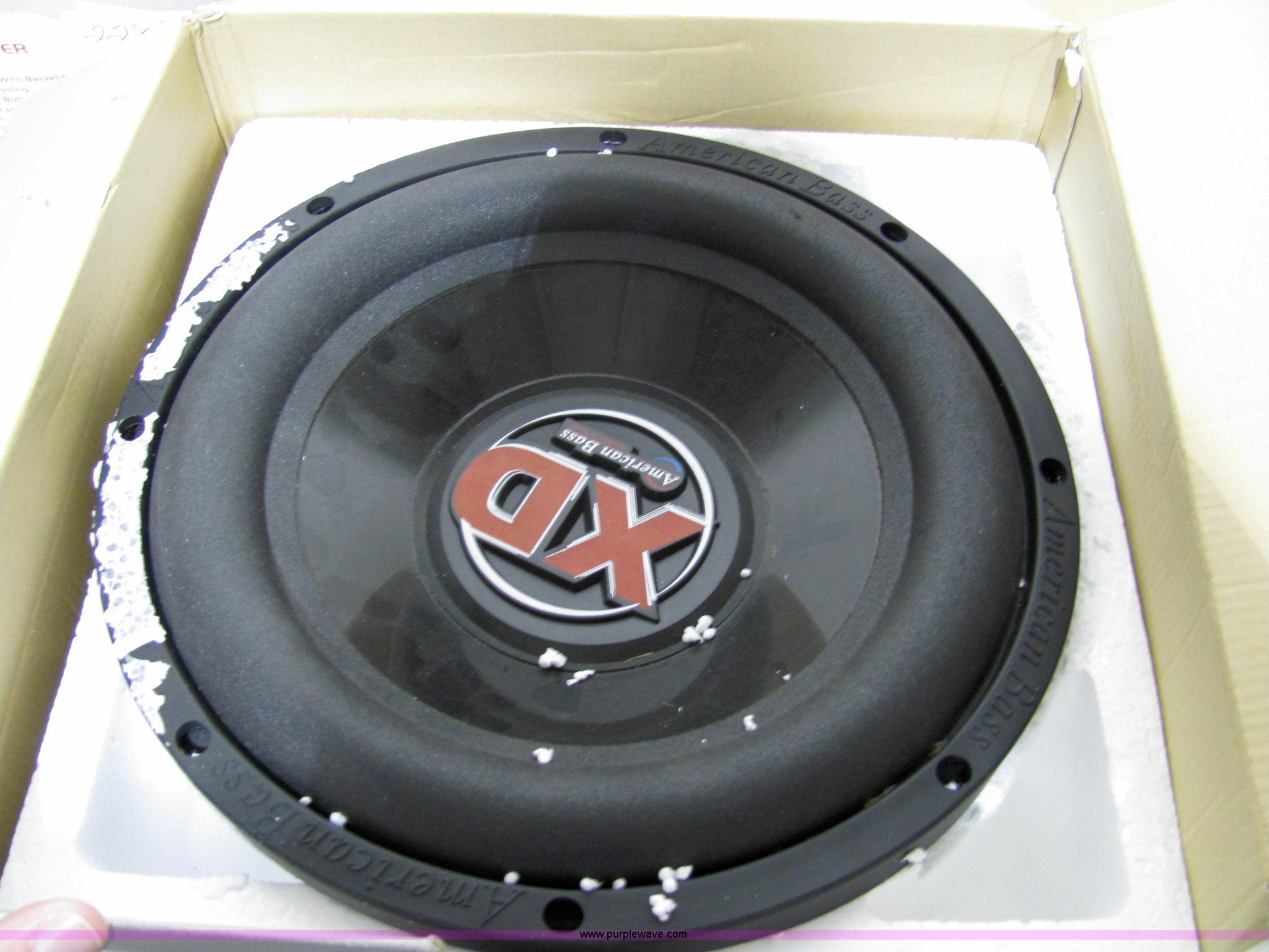 Amplificatore auto American Bass argento, 1024x768 HD, PC