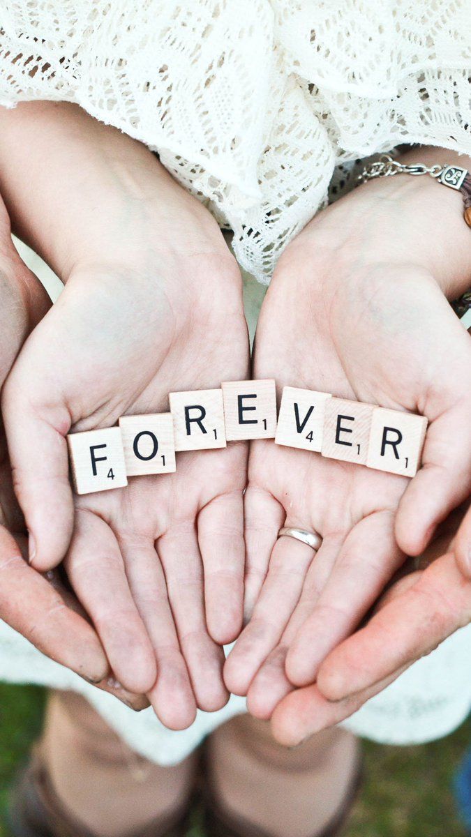 Mani coppia lettere FOREVER, 675x1200 Verticale, Mobile