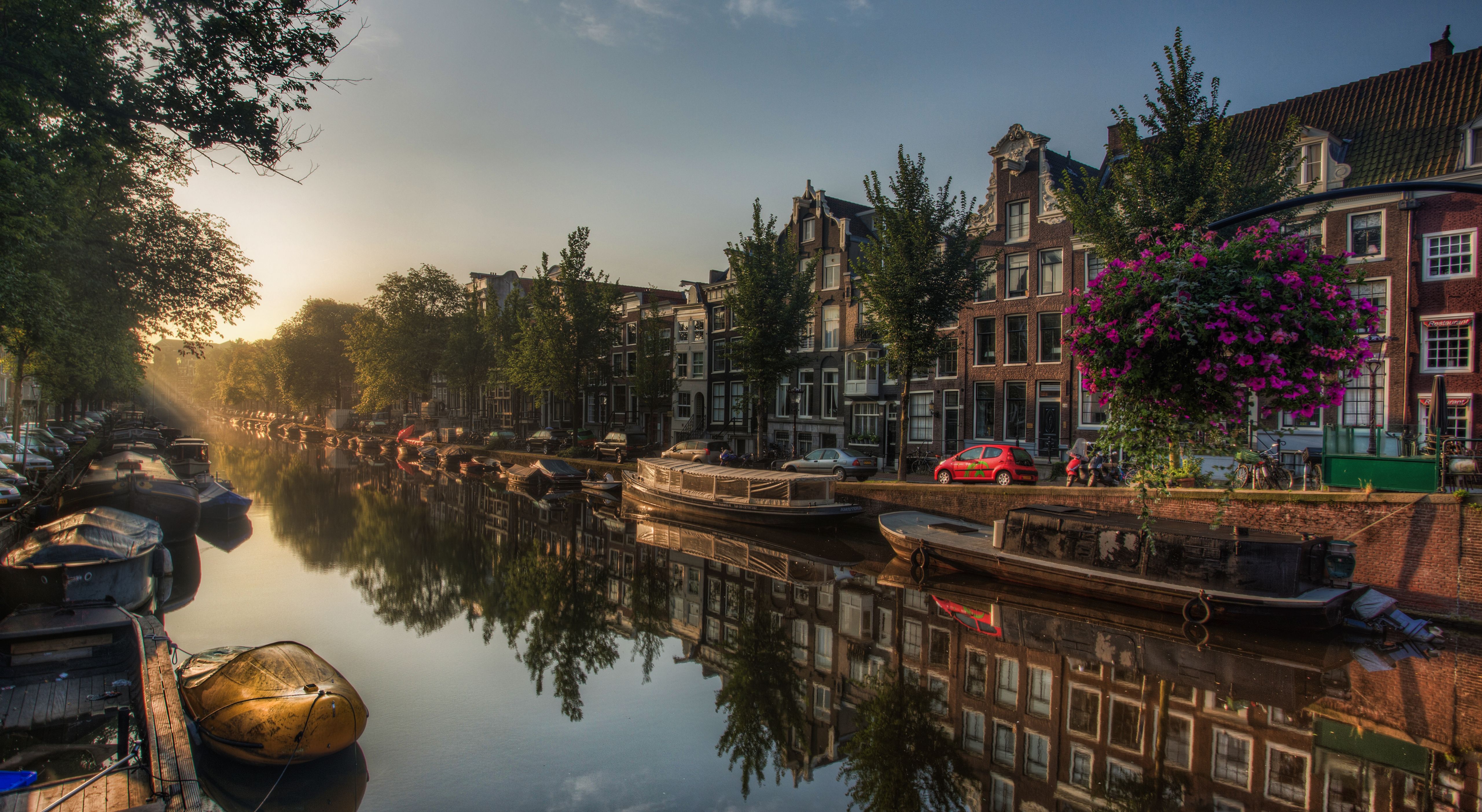Canale di Amsterdam all'alba, 5121x2806 4K Ultra HD, Desktop