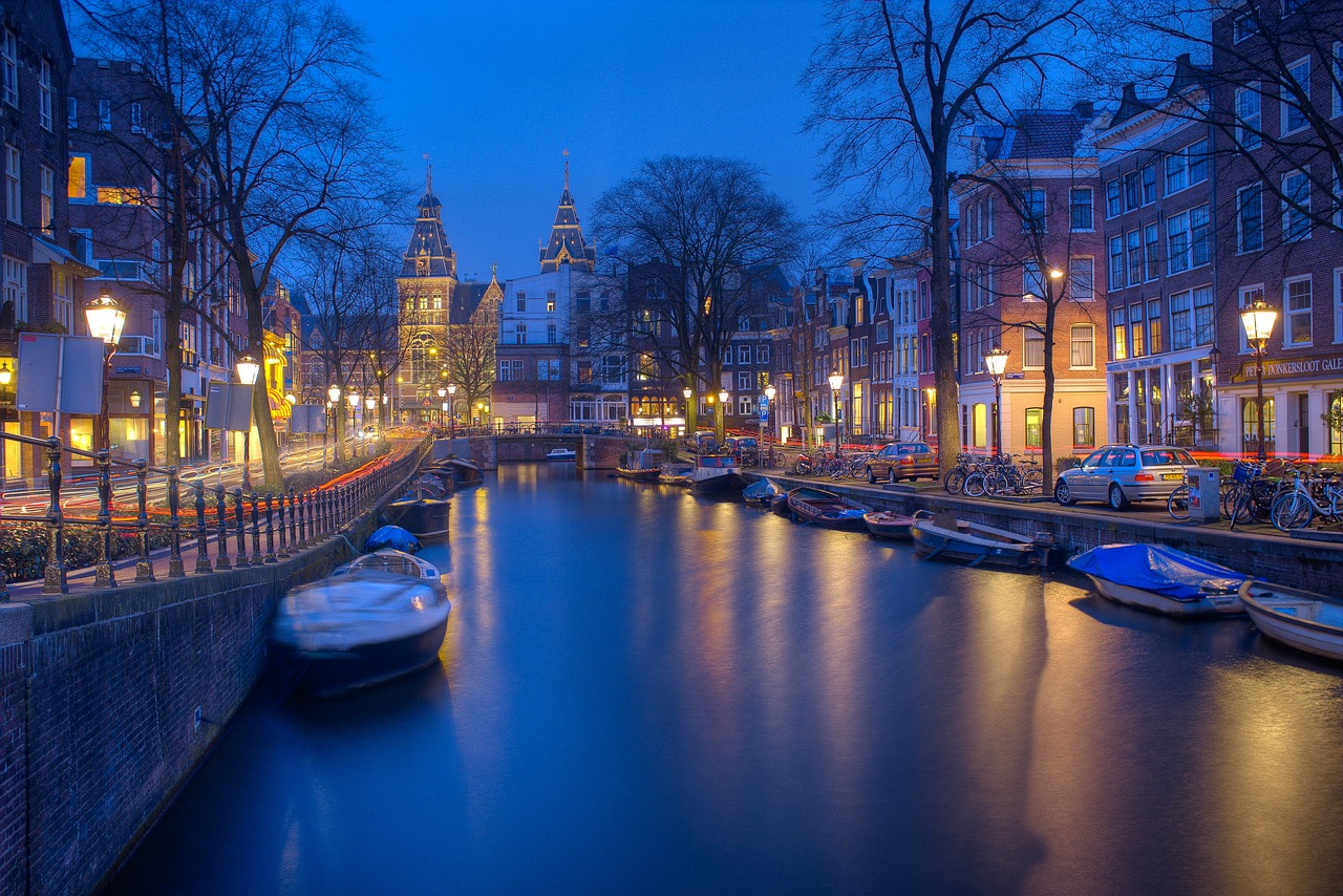 Canale di Amsterdam di notte, 1280x854 720p, Laptop