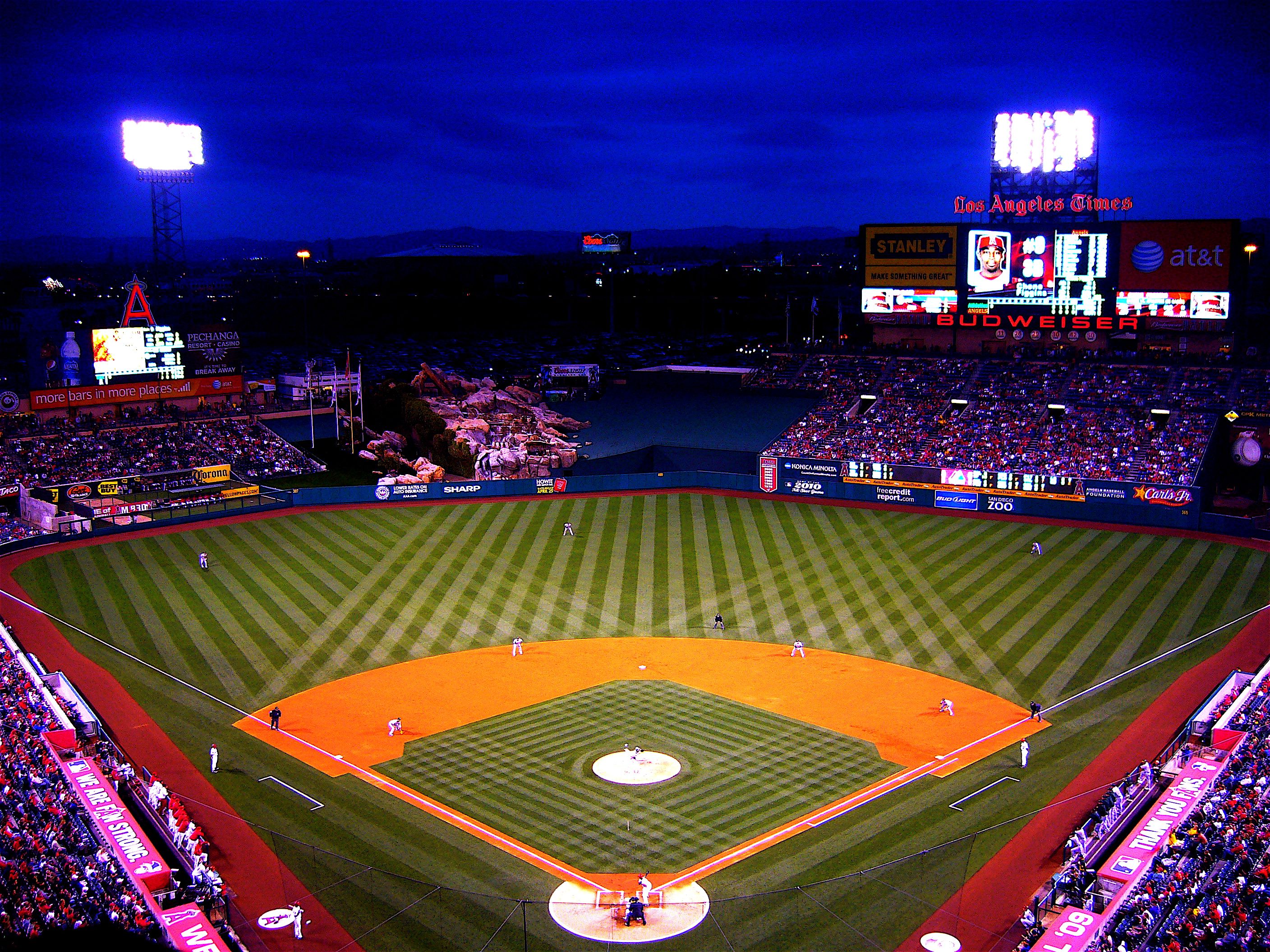 Stadio baseball Angels notturno, 2816x2112 WQXGA, Laptop