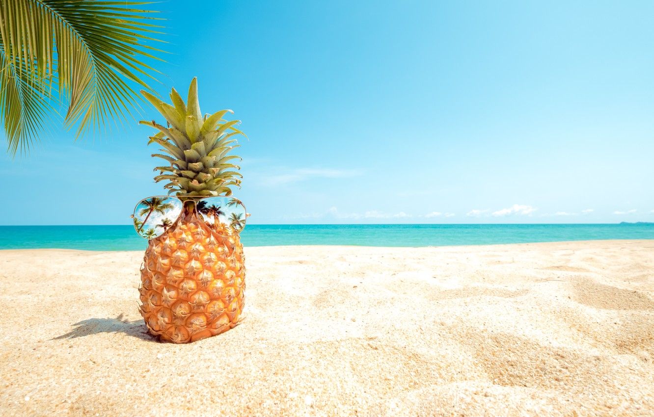 Ananas con occhiali su spiaggia, 1332x850 HD, Desktop