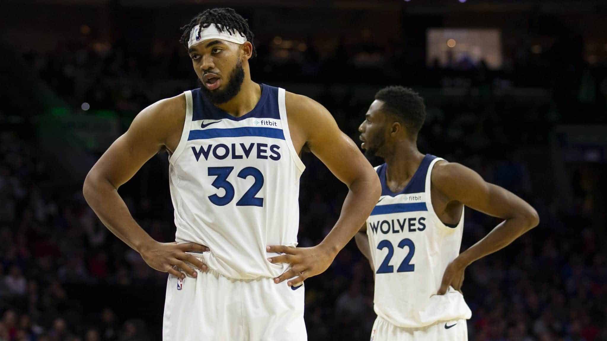 Giocatori Minnesota Timberwolves in campo, 2048x1152 alta risoluzione, Desktop