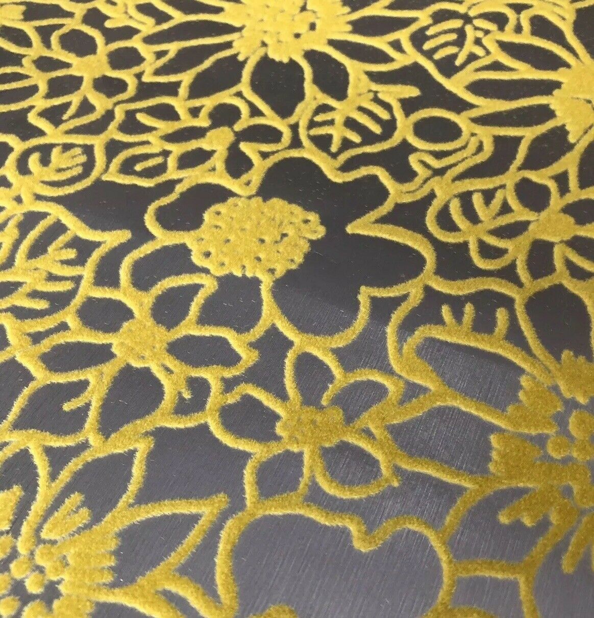 Motivo floreale giallo su grigio, 1164x1211 Verticale, Telefono