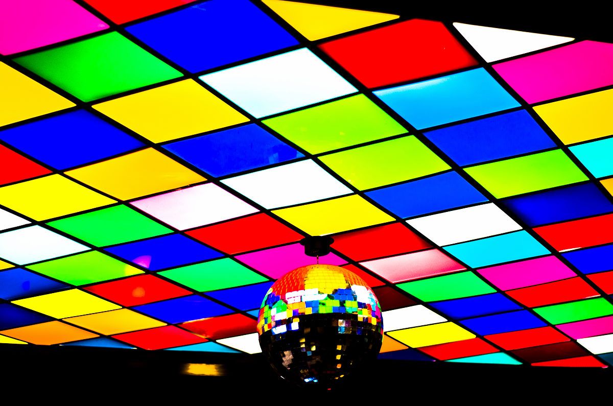 Sfera disco e soffitto colorato, 1200x795 HD, Desktop